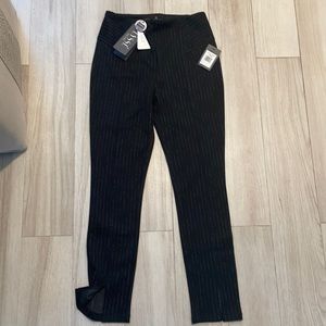 LYSSE Kick Front Crop Legging - NWT